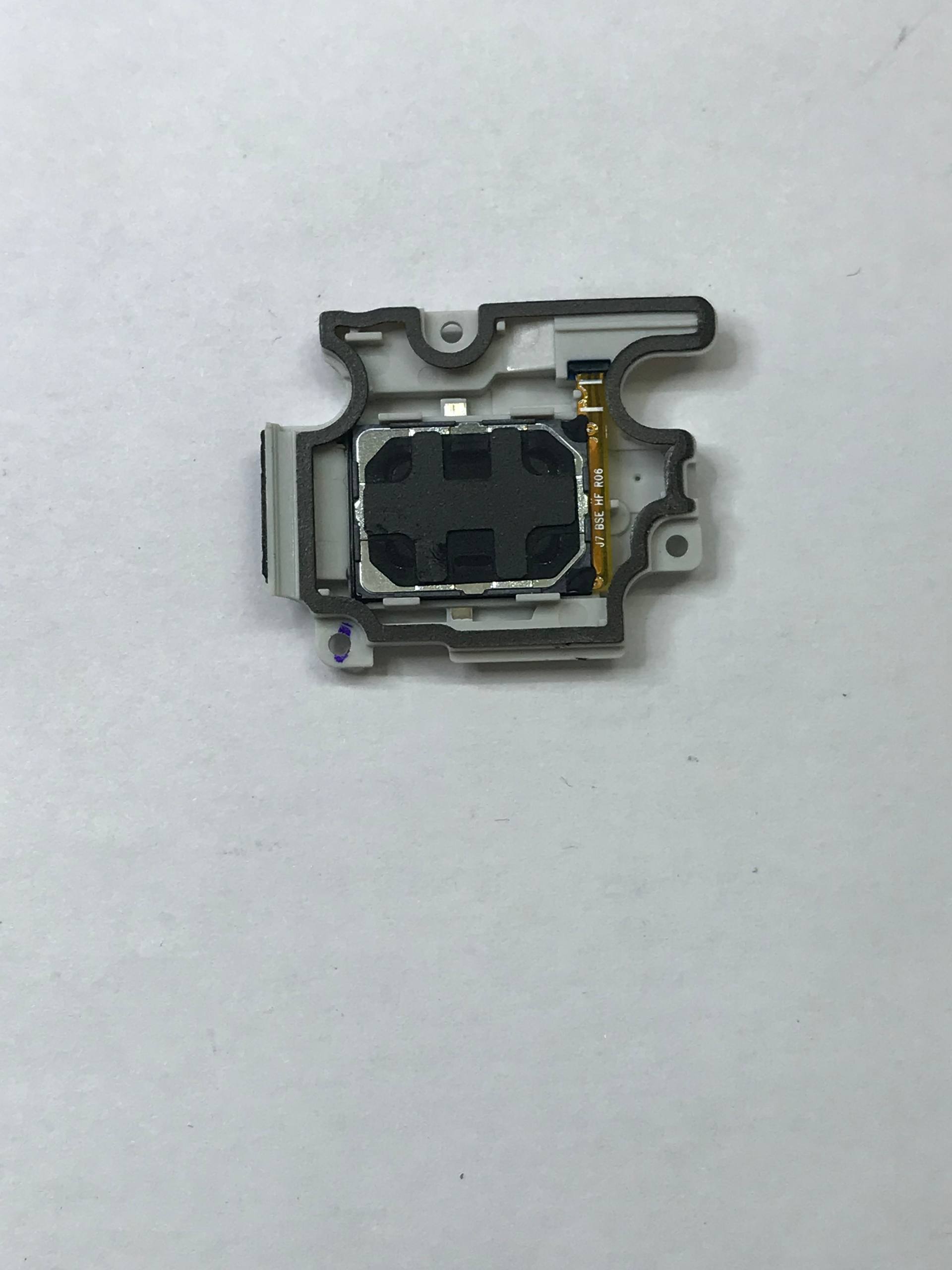 اسپیکر پایینی سامسونگ j730 رو گوشی تست شده