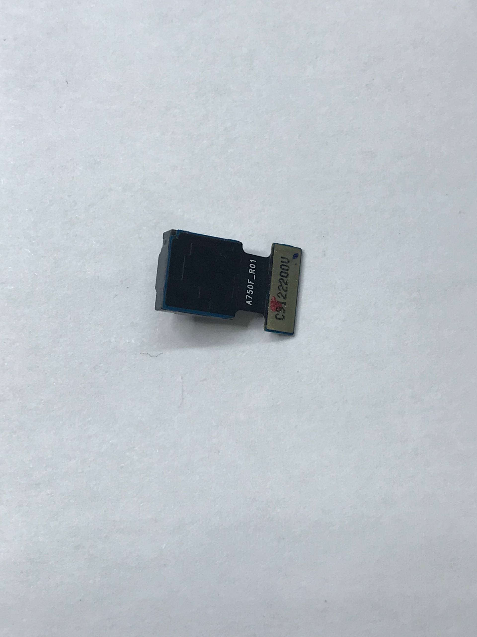دوربین سامسونگ A750 رو گوشی تست شده