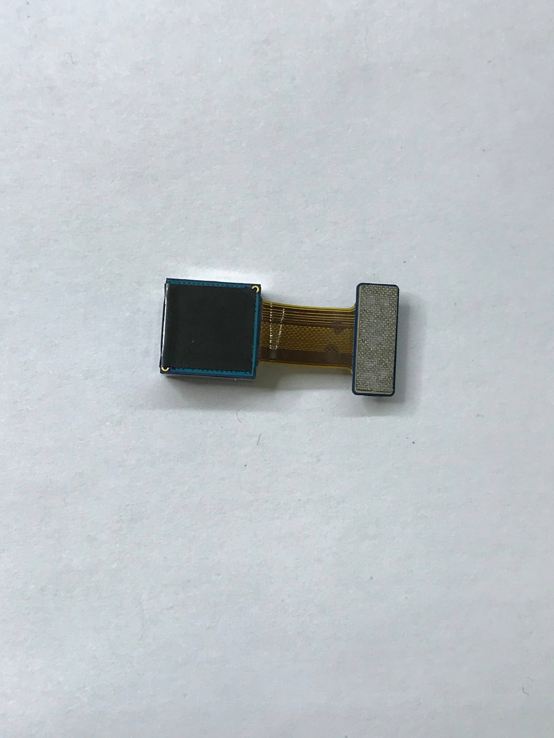 دوربین اصلی سامسونگ e500h رو گوشی تست شده